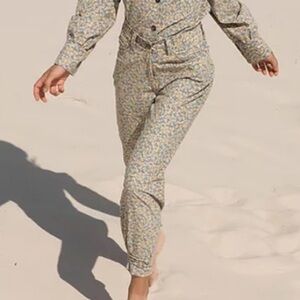 Tach Clothing Womn XS Ditsy Floral High Rise Tapered Crystal Corduroy Ankle Pant